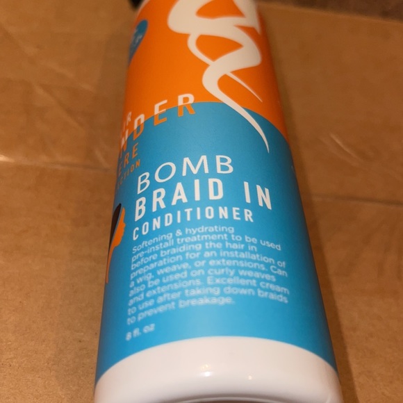 Hair Under There Collection. 1) Conditioner 2) Moisturizer 3) Cleanser - Picture 6 of 9